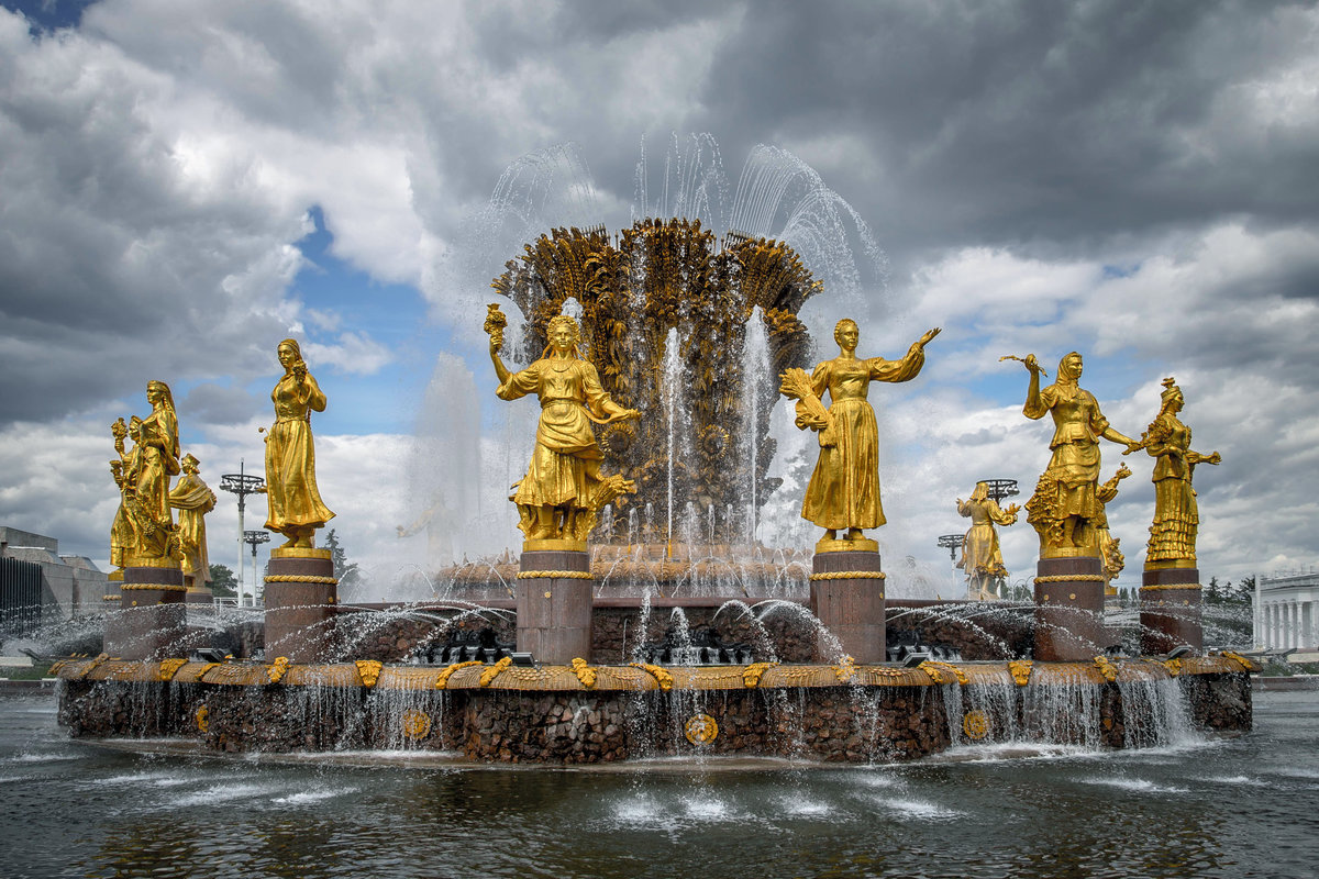 Фонтан дружбы в москве