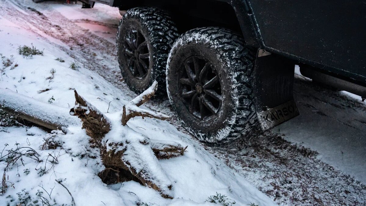 Внедорожный российский прицеп - дом на колесах