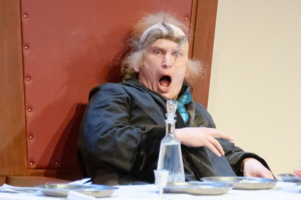 Спектакль "Собачье сердце" в Театре Комедии