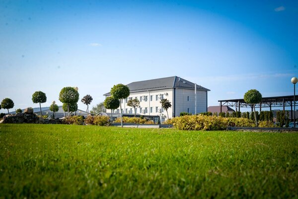 Семейный отдых в"Сотнике": выгодно, полезно и комфортно!