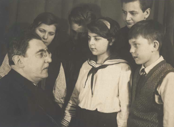 Как Яков Перельман популяризировал науку? Ответ в статье