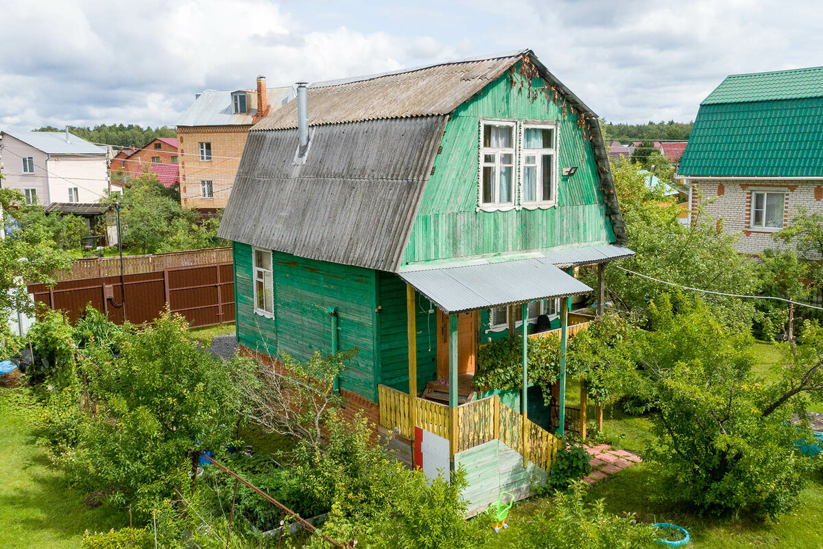 Как я своими руками сделал из старого дачного домика кирпичный особняк