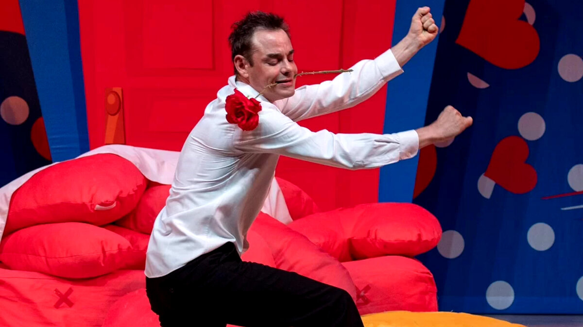 "Шикарная свадьба" в Театре Комедии