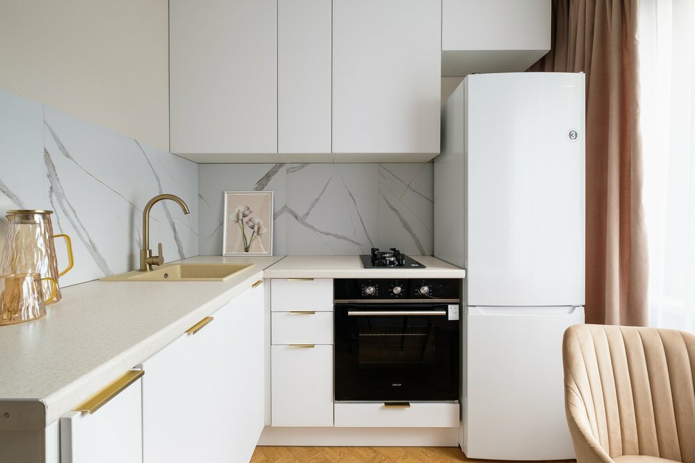 Как «расширить» маленькую кухню без ремонта: 7 идей