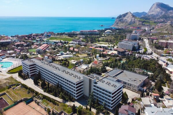 Лечение с видом на море: чем меня удивил этот санаторий