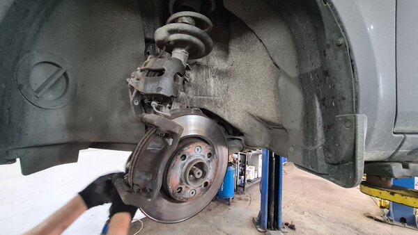 Почему для автомобилей Лада выбирают автосервис СтоВеста