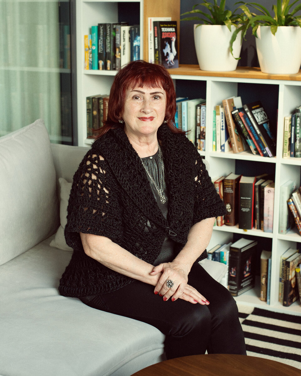 Посвящение рукам, которые держат баланс