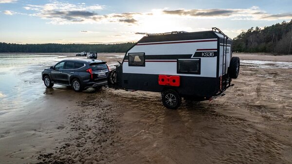 Плюсы и минусы дома на колёсах