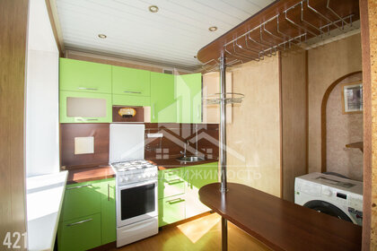 Купить квартиру с раздельным санузлом и с большой кухней в Новоуральске - изображение 37