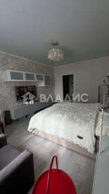Купить квартиру-студию без отделки или требует ремонта в Омске - изображение 42