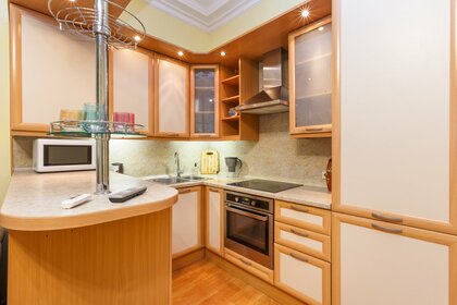 65 м², 2-комнатная квартира 7 500 ₽ в сутки - изображение 94