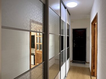 61 м², 3-комнатная квартира 3 000 ₽ в сутки - изображение 65
