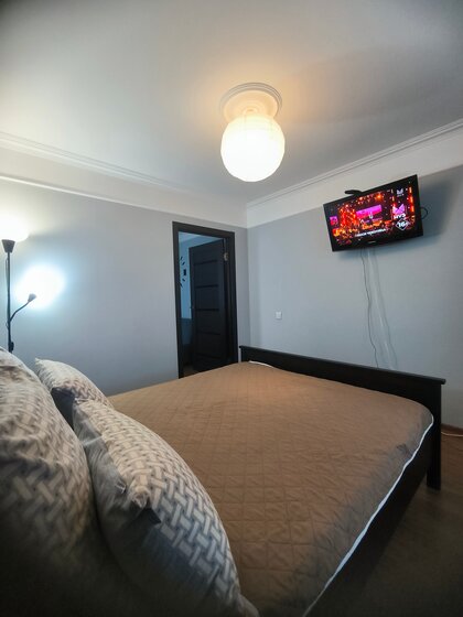 45 м², 1-комнатная квартира 2 000 ₽ в сутки - изображение 88