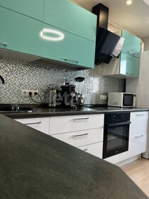 Купить квартиру с раздельным санузлом в районе Приморский в Санкт-Петербурге и ЛО - изображение 45