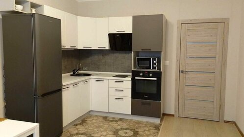 220 м², 4-комнатная квартира 75 000 ₽ в месяц - изображение 16