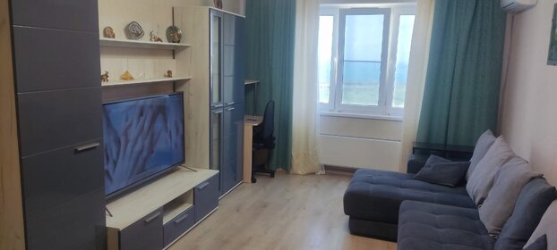 65 м², 2-комнатная квартира 3 040 ₽ в сутки - изображение 88