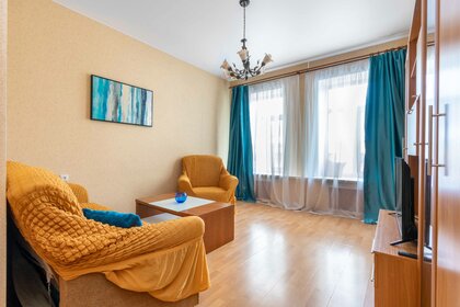 70 м², 3-комнатная квартира 5 500 ₽ в сутки - изображение 10