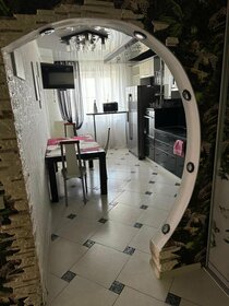 Купить двухкомнатную квартиру с раздельным санузлом в Омске - изображение 46