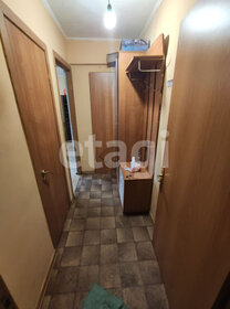 Купить 4-комнатную квартиру в панельном доме в Петергофе - изображение 32