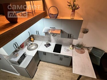 Купить трехкомнатную квартиру с большой кухней и в новостройке в Чебоксарах - изображение 1