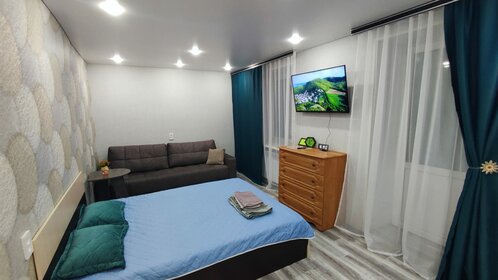 42 м², 2-комнатная квартира 2 000 ₽ в сутки - изображение 54
