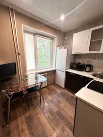 45 м², 2-комнатная квартира 2 500 ₽ в сутки - изображение 60