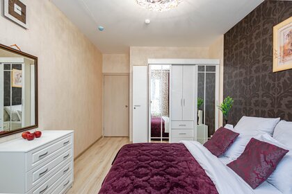 65 м², 2-комнатная квартира 3 200 ₽ в сутки - изображение 110