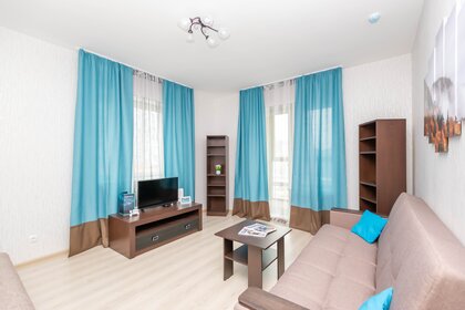 65 м², 2-комнатная квартира 3 200 ₽ в сутки - изображение 72