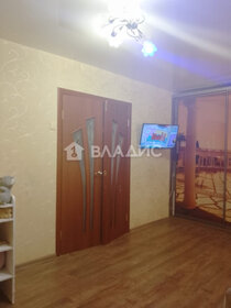 Снять квартиру-студию с высокими потолками на улице Новосёлов в Тюмени - изображение 5