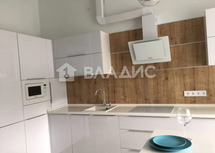 50 м², квартира-студия 35 000 ₽ в месяц - изображение 1