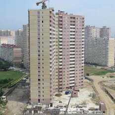 Квартира 42 м², 1-комнатная - изображение 1
