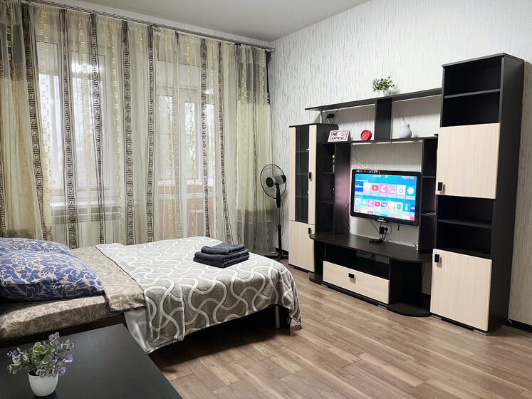 32 м², 1-комнатная квартира 1 900 ₽ в сутки - изображение 1