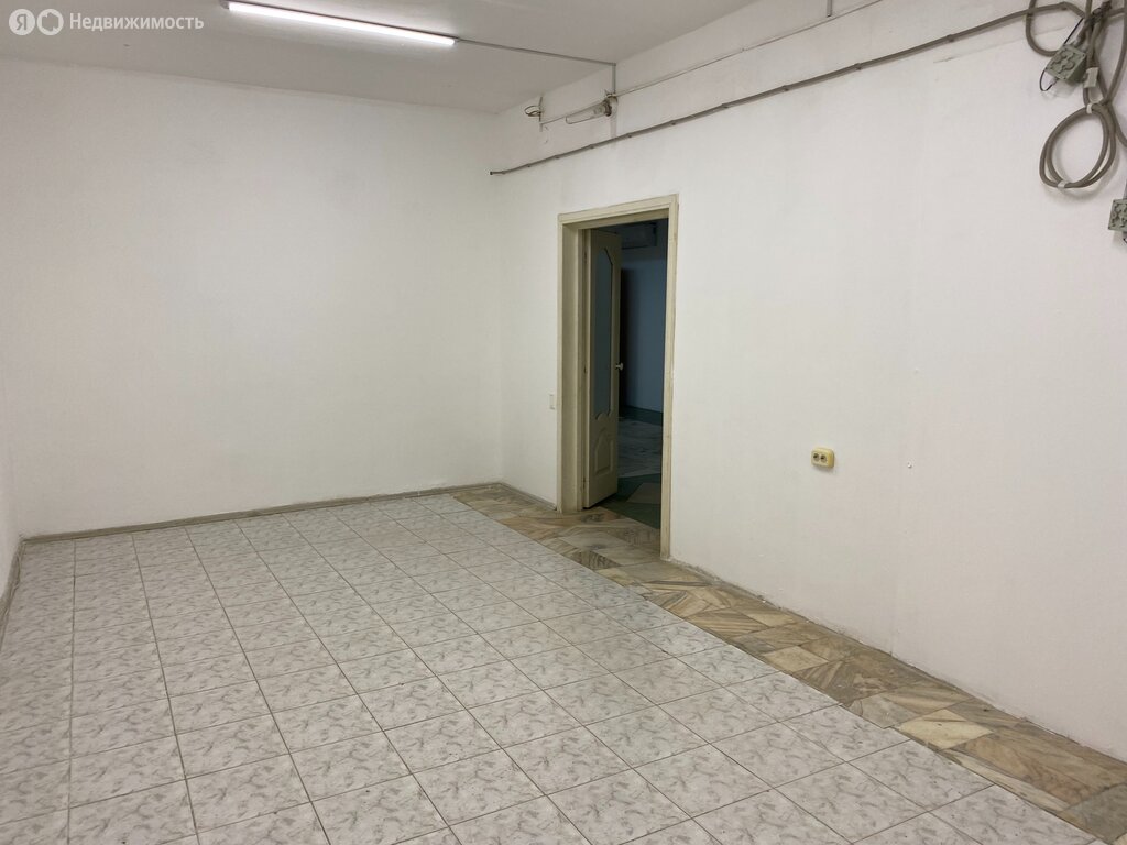 Склад (236 м²)