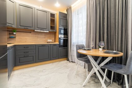 25 м², квартира-студия 1 600 ₽ в сутки - изображение 17