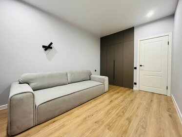 56,3 м², 2-комнатная квартира 7 000 ₽ в сутки - изображение 40