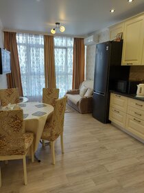 55 м², 2-комнатная квартира 3 000 ₽ в сутки - изображение 82