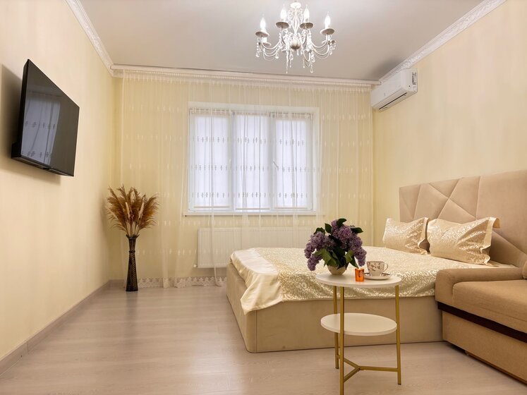 50 м², 1-комнатная квартира 2 500 ₽ в сутки - изображение 1