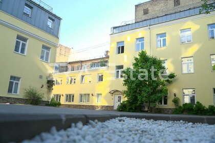 Купить трехкомнатную квартиру в брежневке в районе Кировский в Волгограде - изображение 1