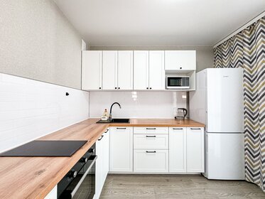 60 м², 2-комнатная квартира 3 500 ₽ в сутки - изображение 78