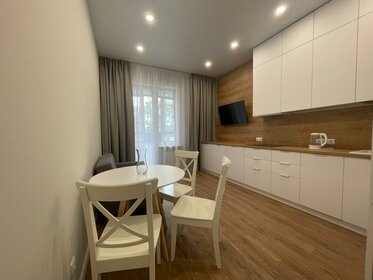 80 м², 2-комнатная квартира 6 500 ₽ в сутки - изображение 97