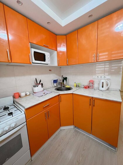 36 м², 1-комнатная квартира 1 700 ₽ в сутки - изображение 12