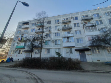 Купить квартиру с современным ремонтом на улице Одоевского в Новосибирске - изображение 23
