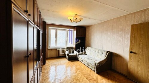 Купить квартиру с высокими потолками у станции Серп и Молот в Москве и МО - изображение 2