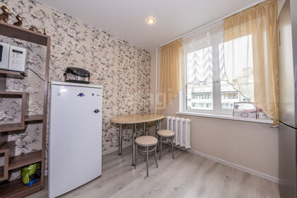 Купить трехкомнатную квартиру с ремонтом в Сосновском районе - изображение 40