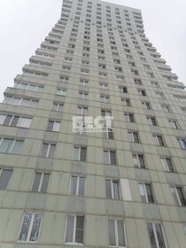 Купить трехкомнатную квартиру с парковкой в ЖК «Пушкино» в Омской области - изображение 46
