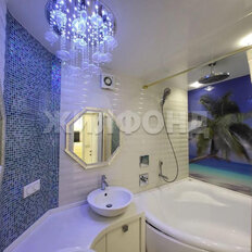 Квартира 130 м², 5-комнатная - изображение 1