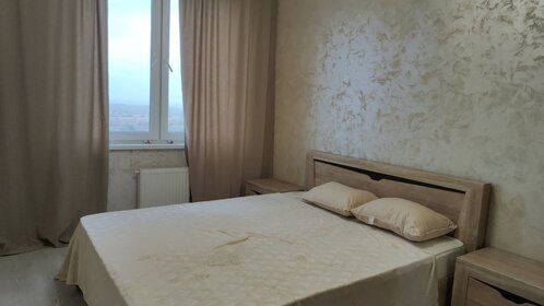 41 м², 1-комнатная квартира 2 500 ₽ в сутки - изображение 88