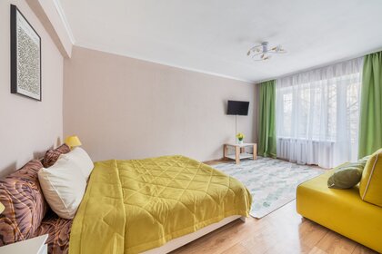 50 м², 2-комнатная квартира 3 100 ₽ в сутки - изображение 75