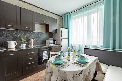 60 м², 2-комнатная квартира 2 900 ₽ в сутки - изображение 58