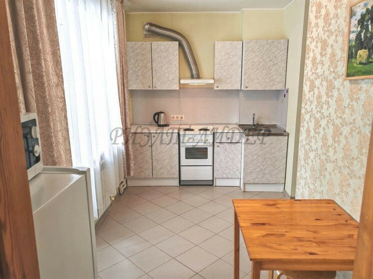 38 м², 1-комнатная квартира 2 700 ₽ в сутки - изображение 36